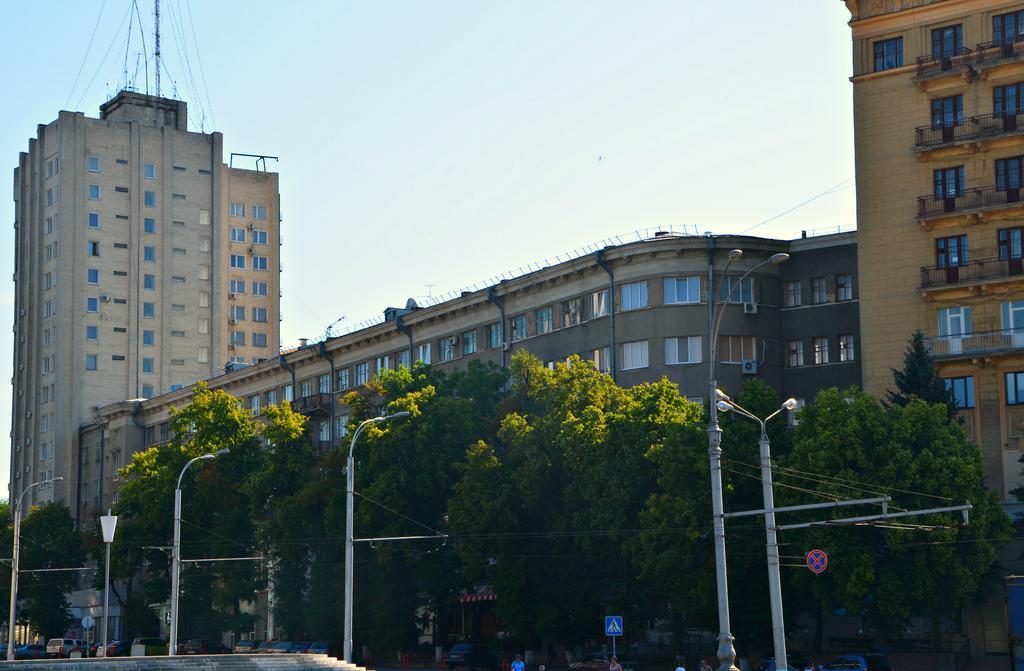Hotel Kharkov Luaran gambar