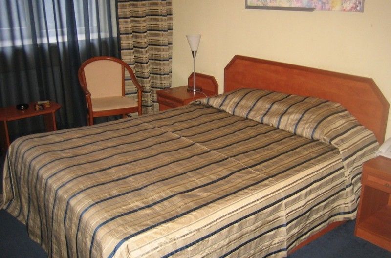 Hotel Kharkov Luaran gambar