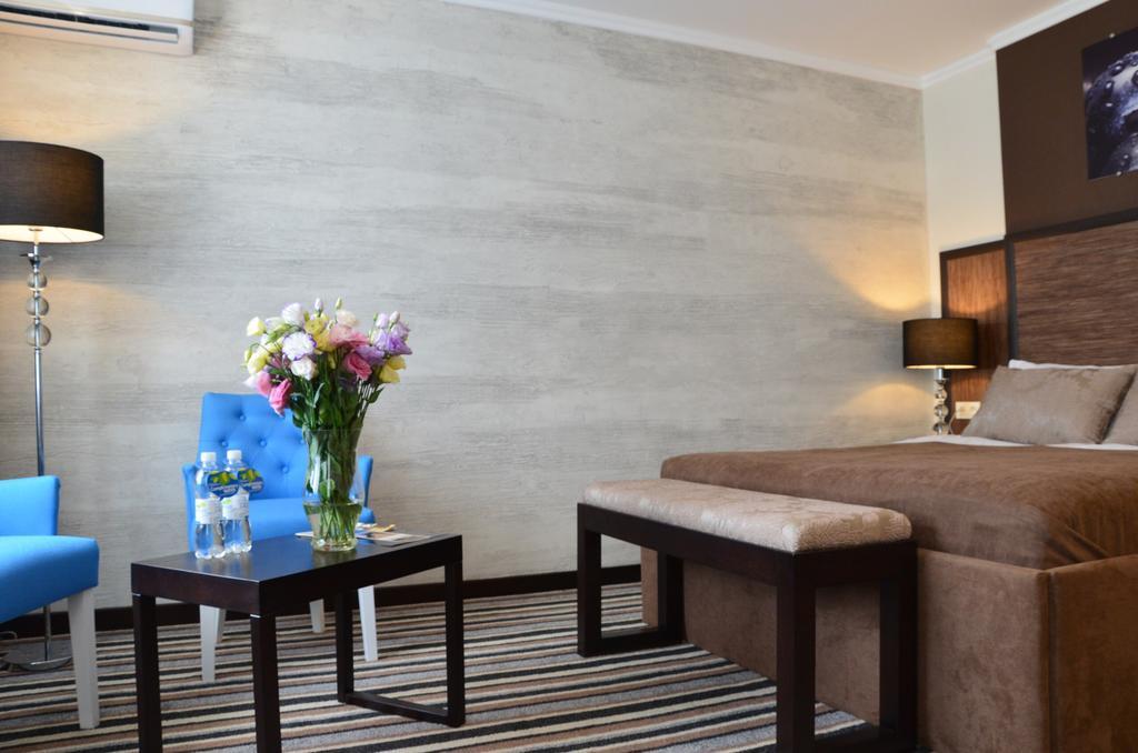 Hotel Kharkov Luaran gambar