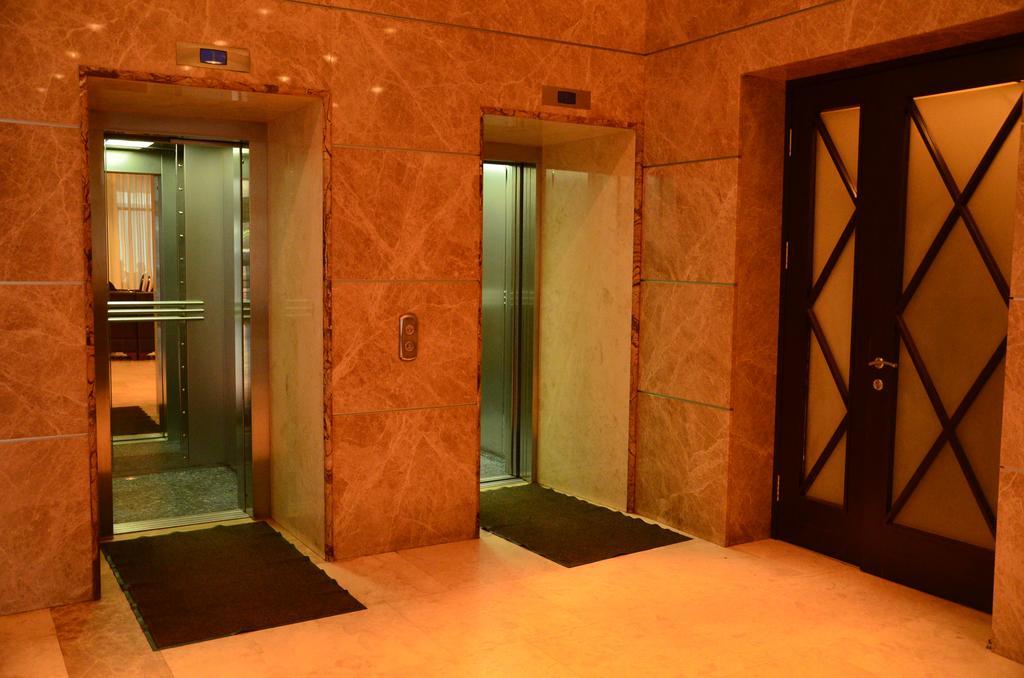 Hotel Kharkov Luaran gambar