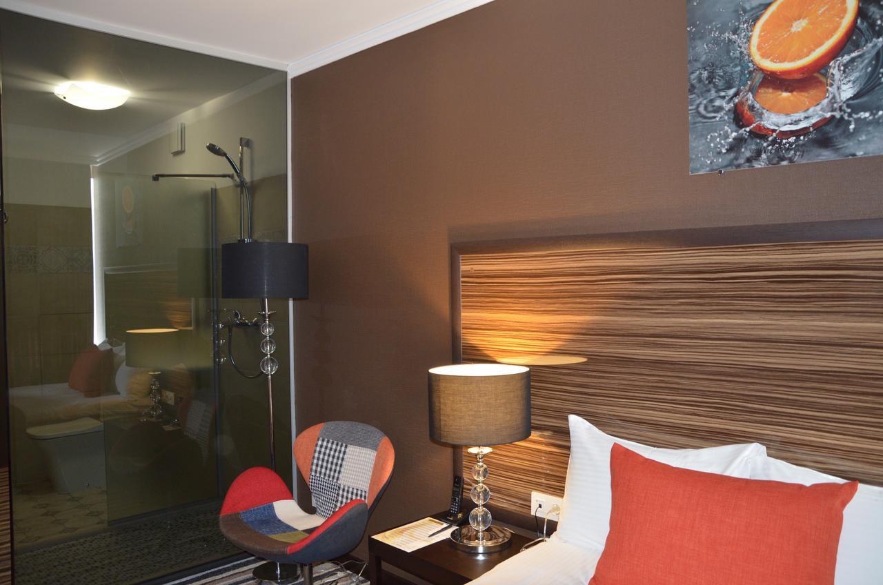 Hotel Kharkov Luaran gambar