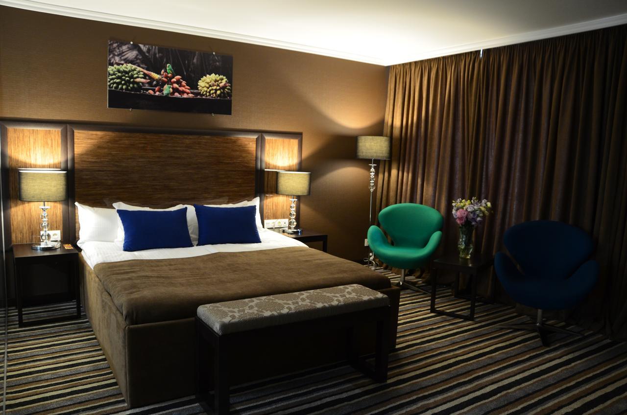 Hotel Kharkov Luaran gambar