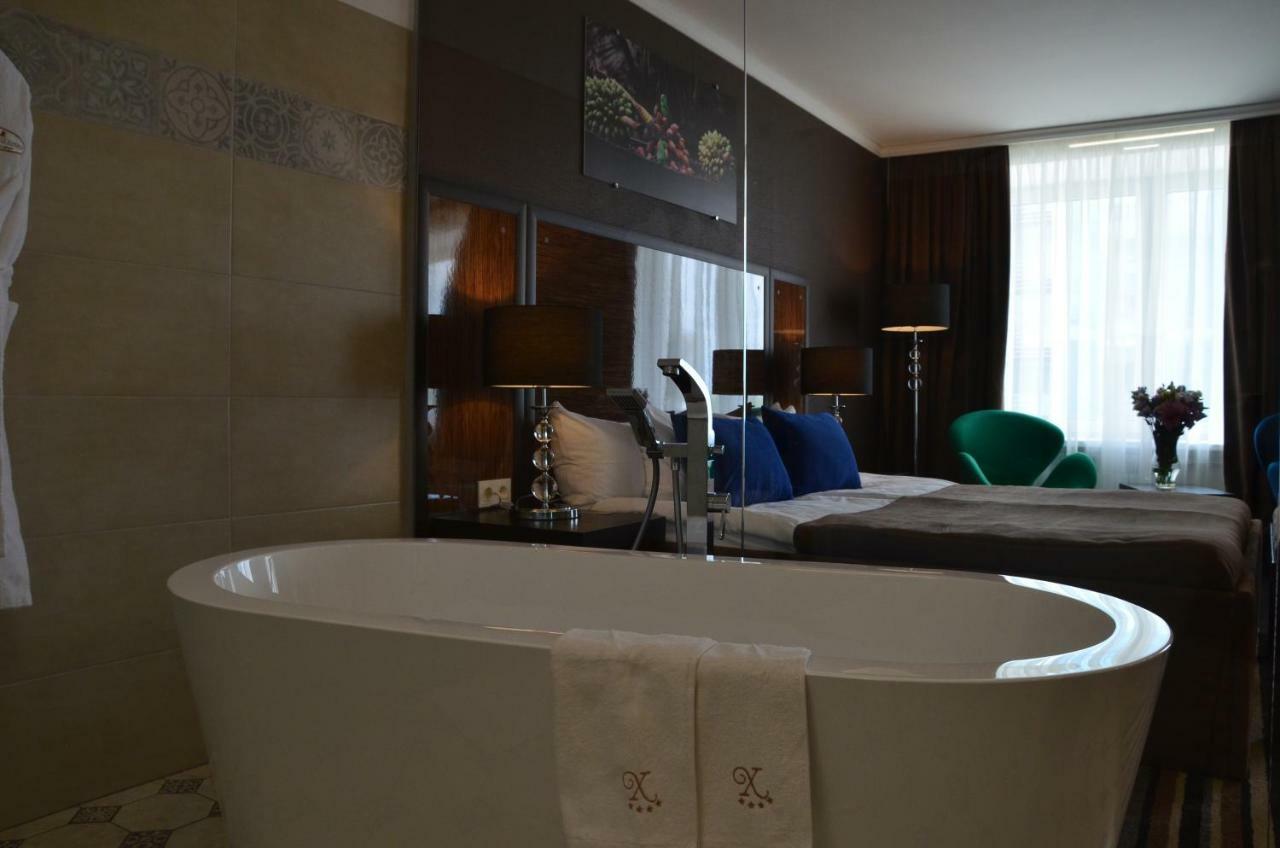 Hotel Kharkov Luaran gambar