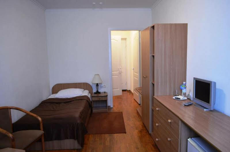 Hotel Kharkov Luaran gambar