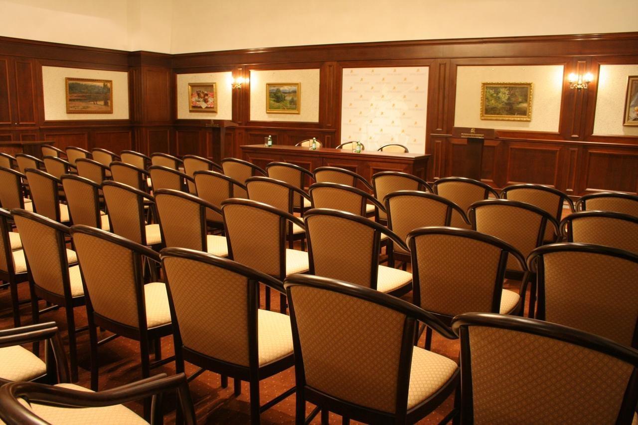 Hotel Kharkov Luaran gambar