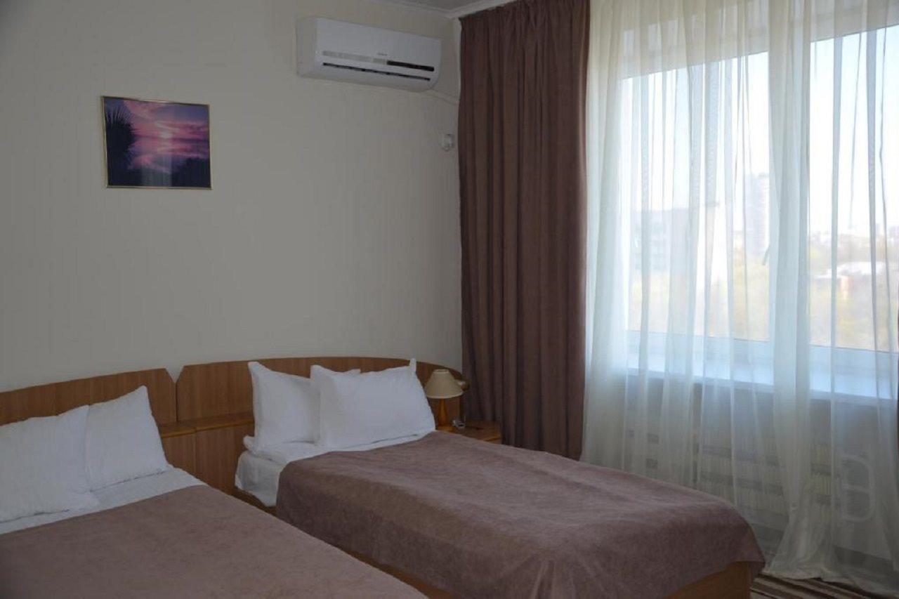 Hotel Kharkov Luaran gambar